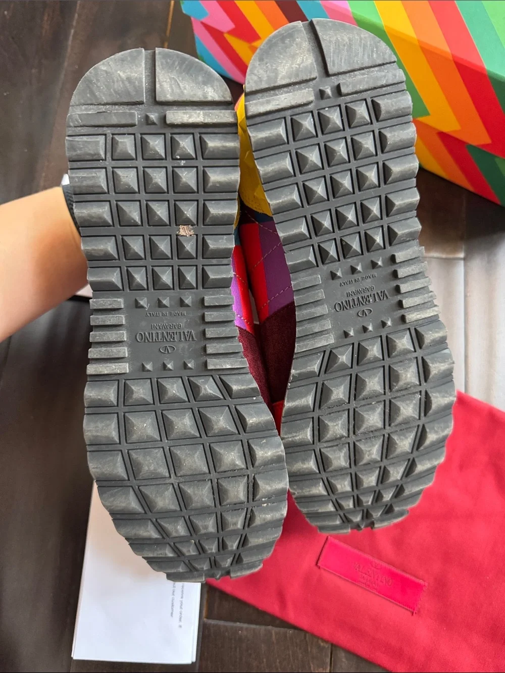 Valentino Garavani Rockrunner Multicolor Sneakers
Size EU 37 - Picture 8 of 12